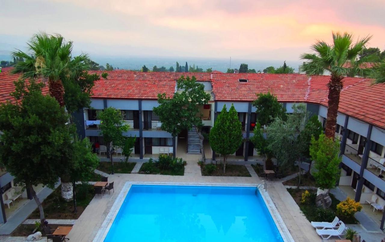 Artemis Yoeruek Otel Old Town Pamukkale Esterno foto
